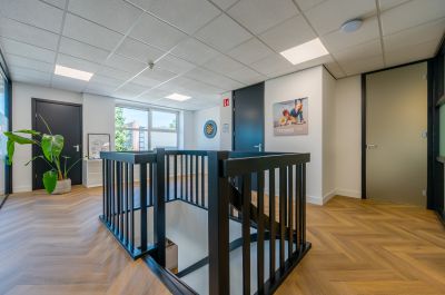 Zeist, Dijnselburgerlaan 1 4