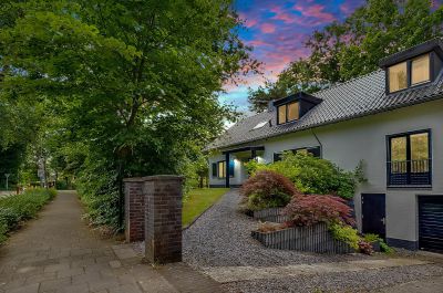Zeist, Burg. van holthelaan 1 