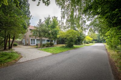 Huis ter heide, Universumlaan 9 